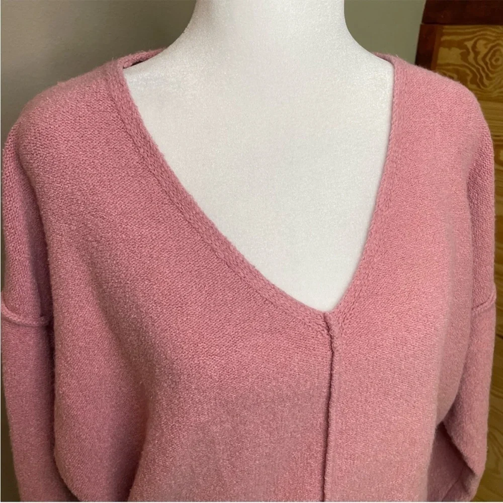 Free People Take Me Places Pink Oversized V-Neck Sweater Extra Small